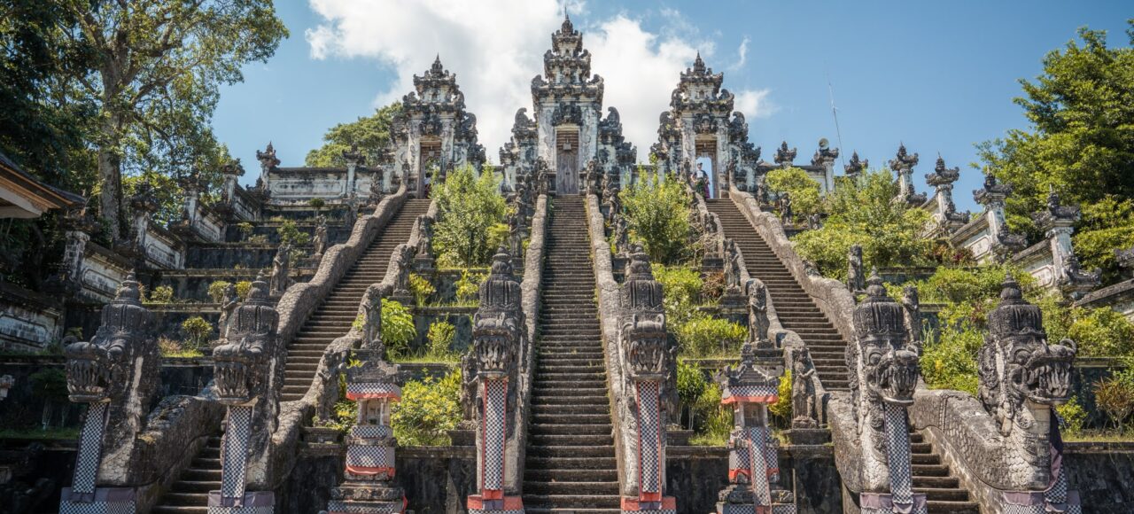 lempuyang temple